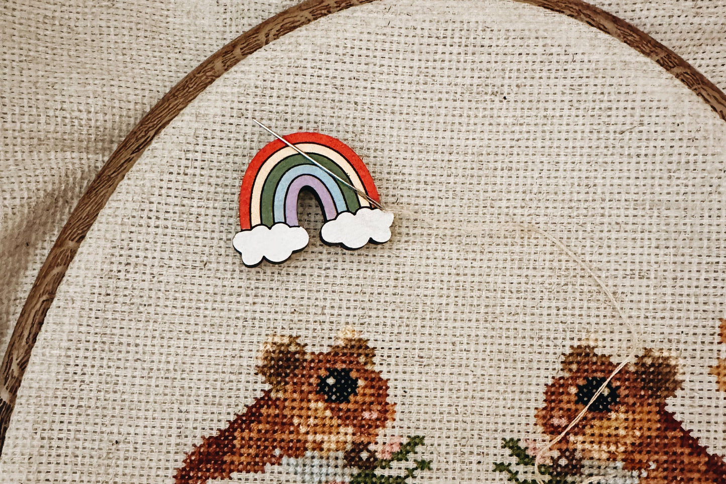 Rainbow Needle Minder, Wooden Magnetic Needle Minder