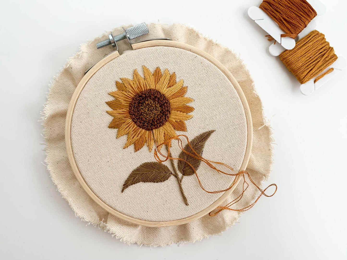 Sunflower embroidery kit, beginner embroidery DIY kit