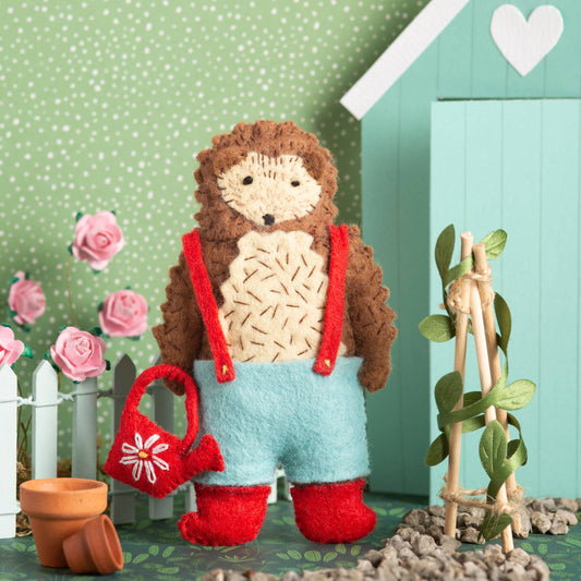 Mr. Hedgehog Gardener Felt Craft Mini Kit
