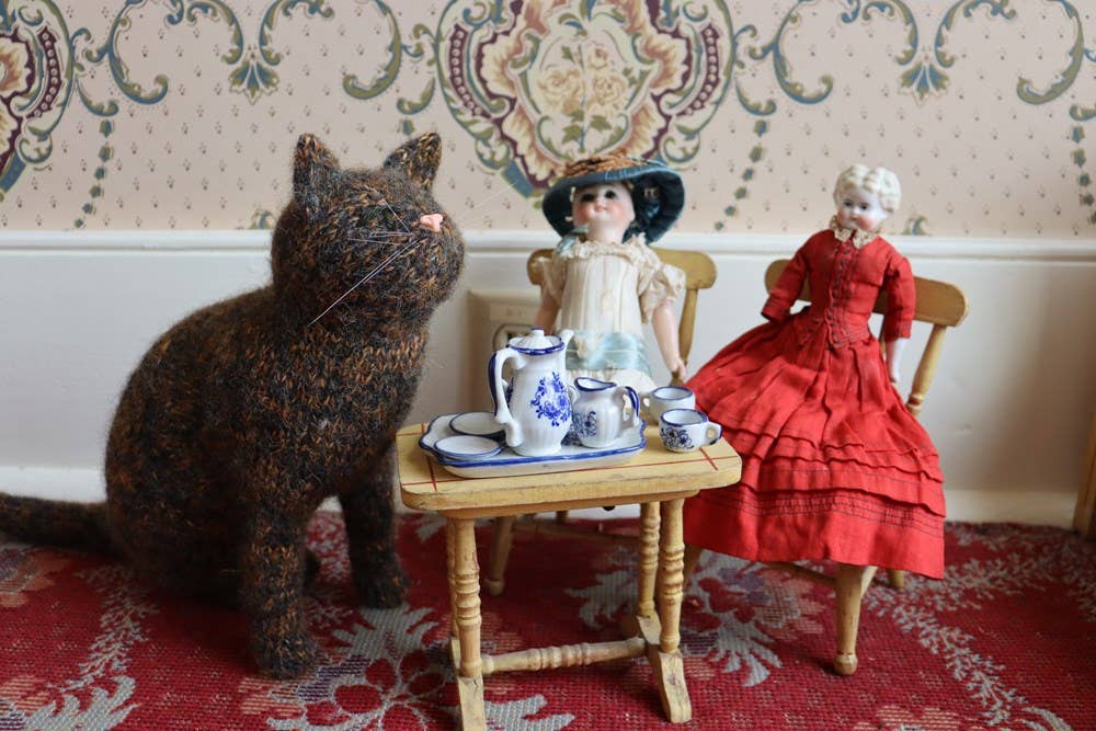 Victorian Housecats to Knit