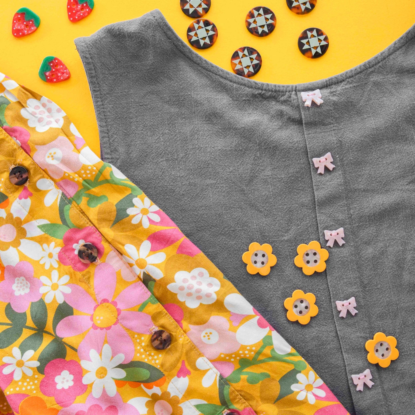 Strawberry Small 5/8" Buttons