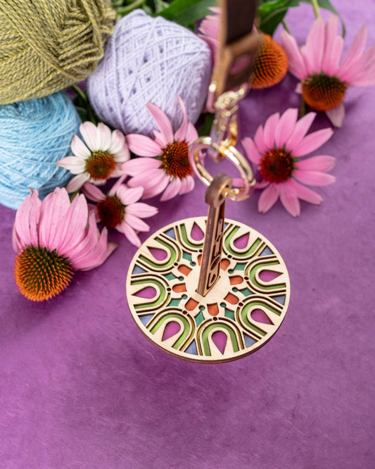 Pallas Mini Minder yarn holder