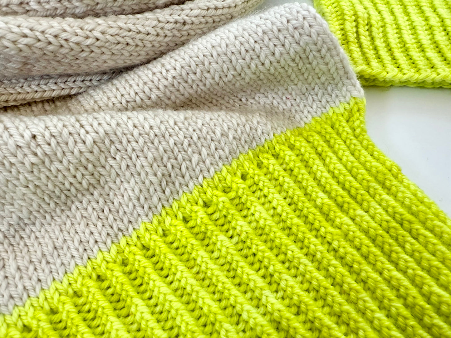 Basic Doodle Pattern Brochures