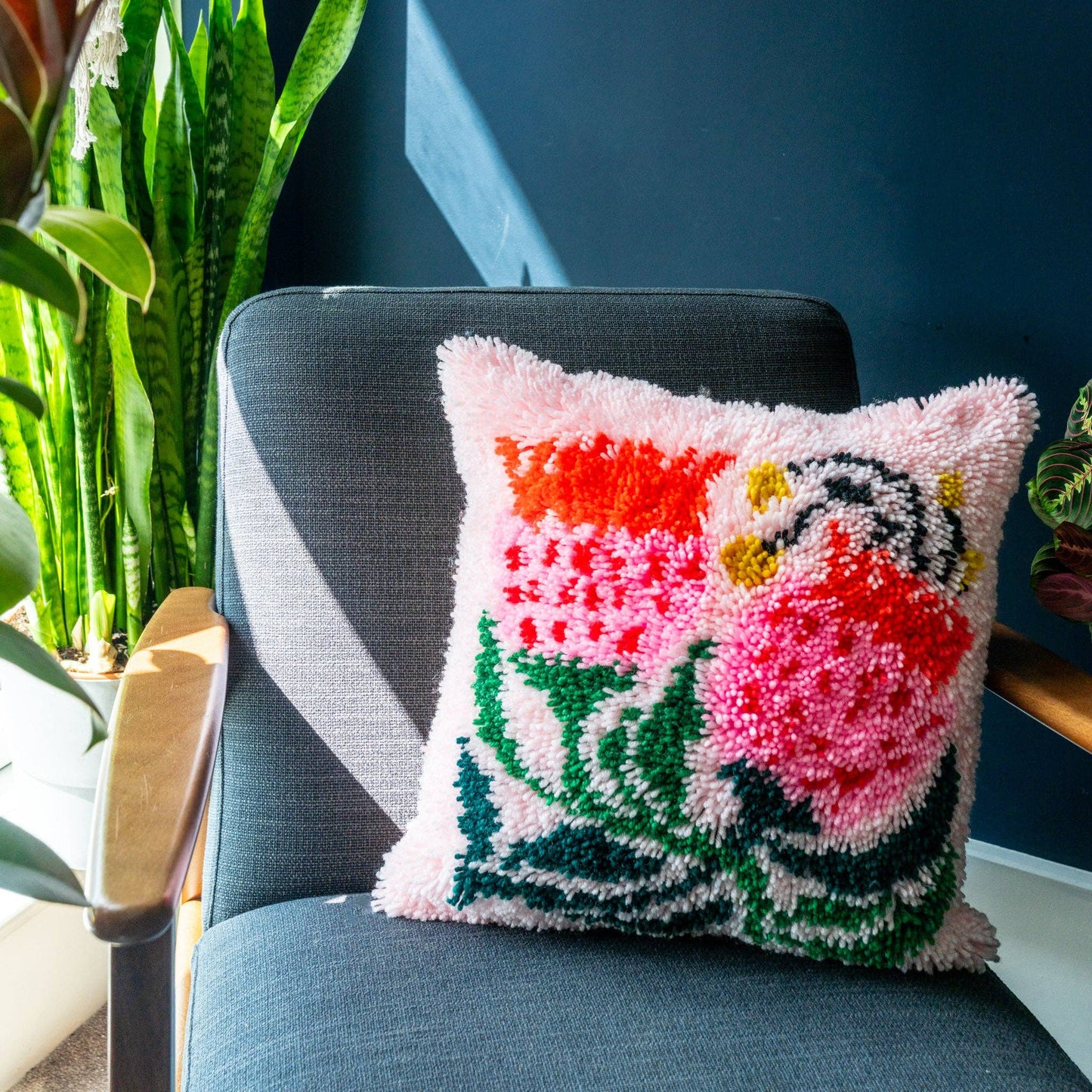 Sugarbush Latch Hook Cushion Kit
