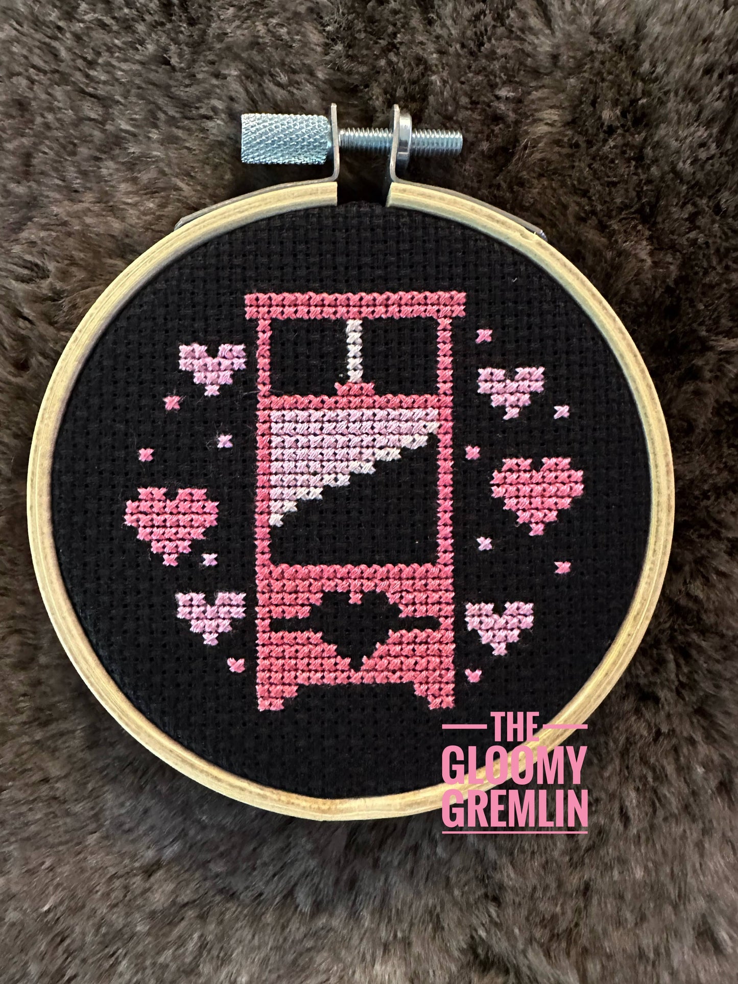 Guillotine, Pink - Cross Stitch Kit